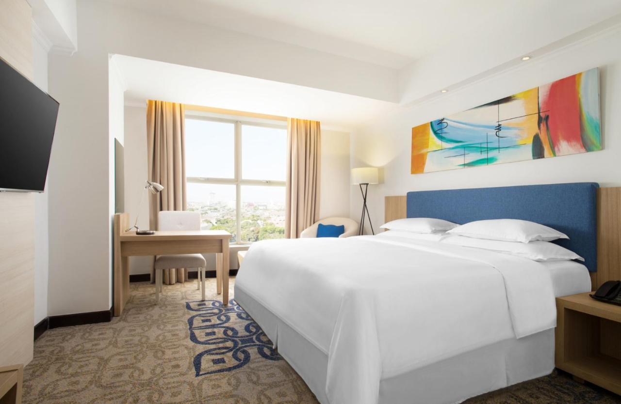 Four Points By Sheraton Makassar Esterno foto