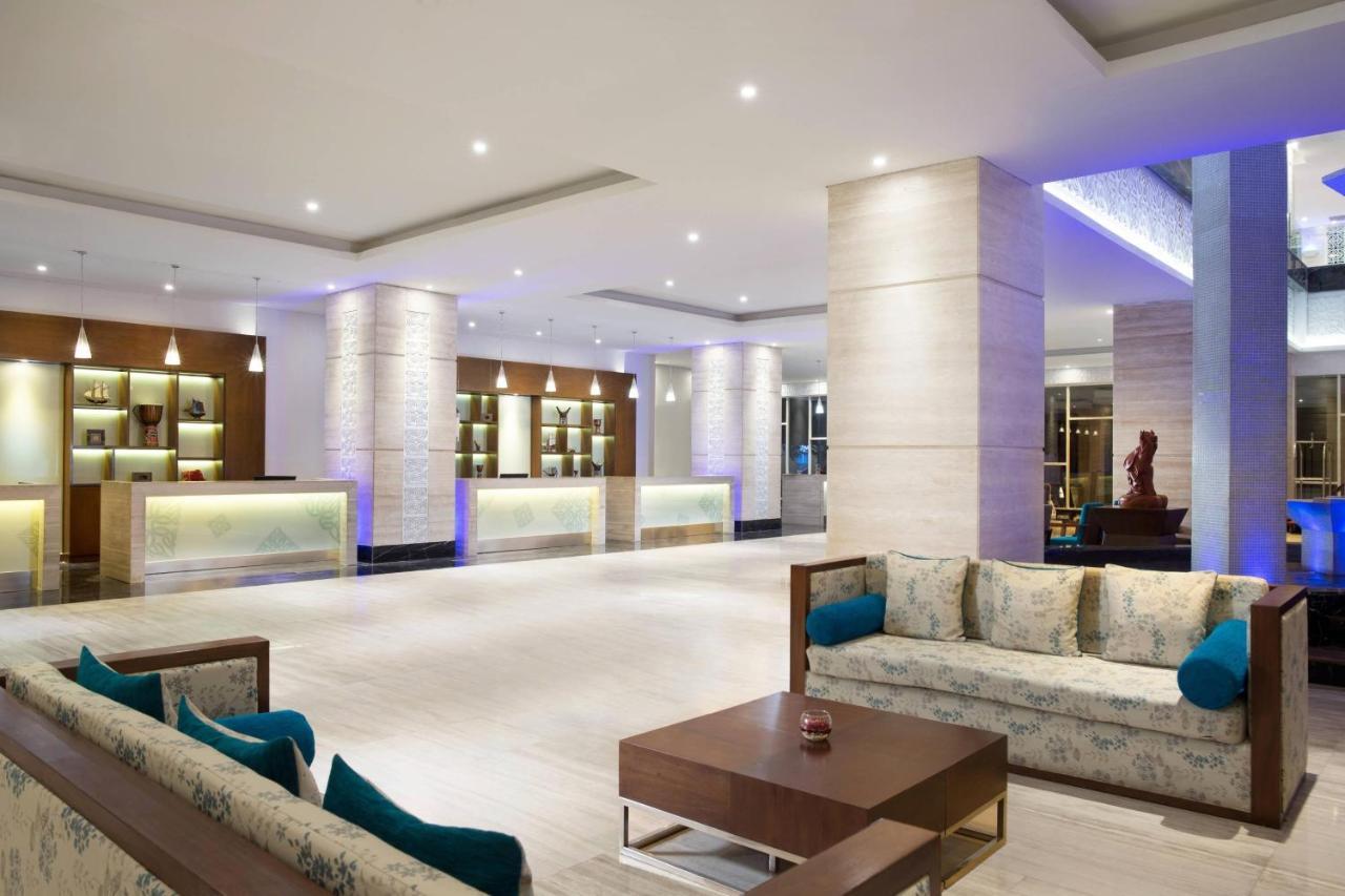 Four Points By Sheraton Makassar Esterno foto