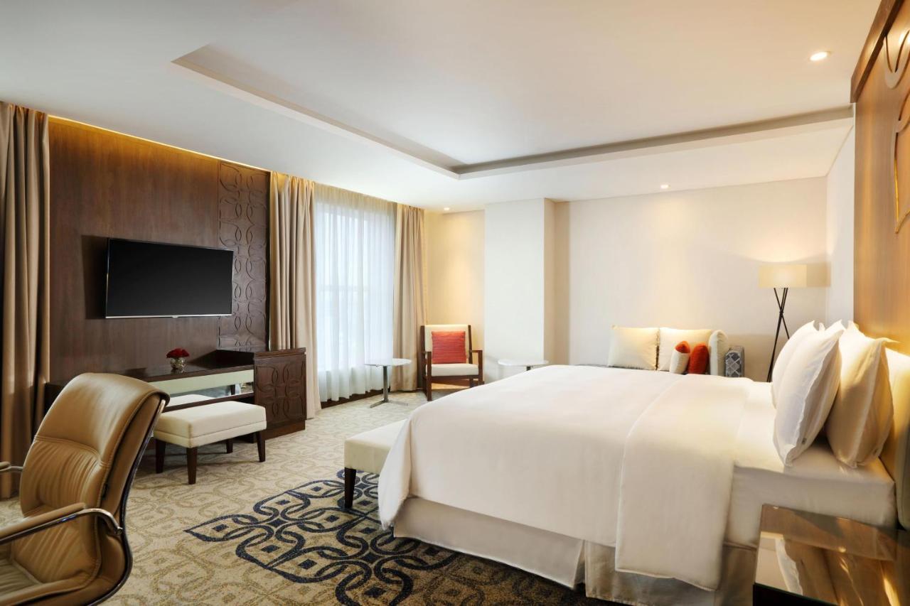 Four Points By Sheraton Makassar Esterno foto
